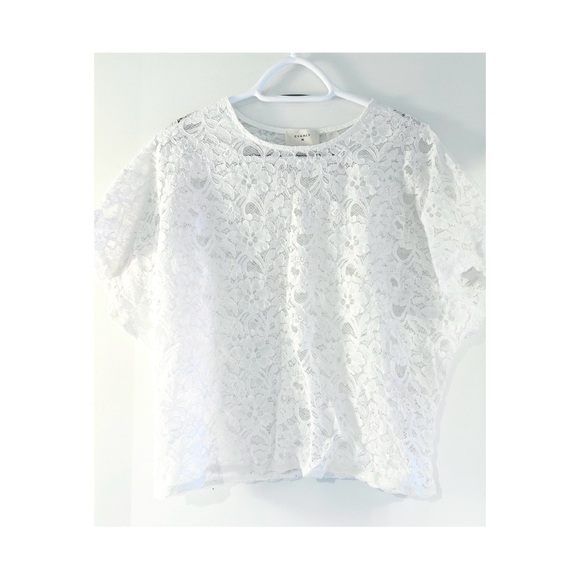 Everly Lace Top - Picture 3 of 7